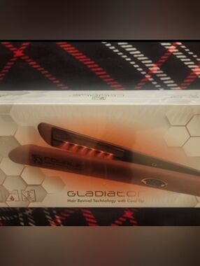 Royale Gladiator Luxury hair straightener rose gold brand new sealed in plastic
